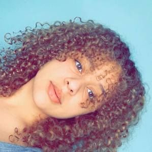 Meet your Posher, Malika